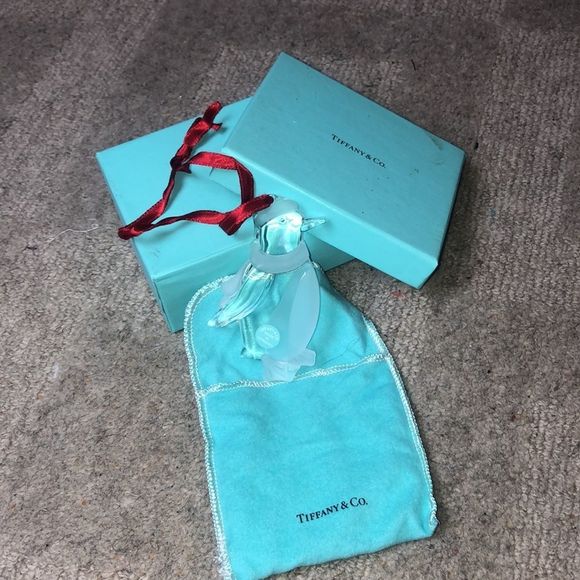 Vintage Tiffany & Co Crystal Penguin Ornament | 2002 - Picture 5 of 14